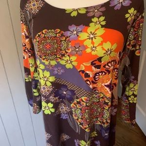 Brown floral tunic - soft and comfortable. Size medium